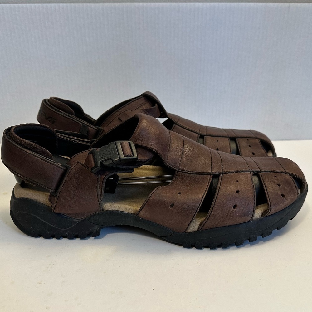 Teva Men's Fisherman Gaine Leather Sandals in Brown Size 12